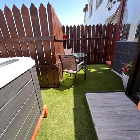 Estudio Agradable, Con Jacuzzi, Terraza Y Barbacoa, Totalmente Independiente Corralejo Exterior photo