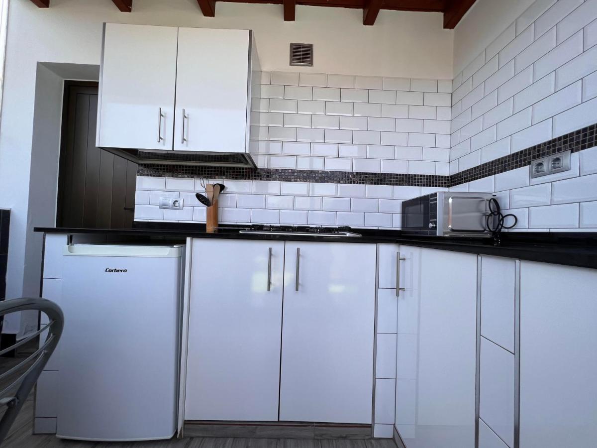 Estudio Agradable, Con Jacuzzi, Terraza Y Barbacoa, Totalmente Independiente Corralejo Exterior photo
