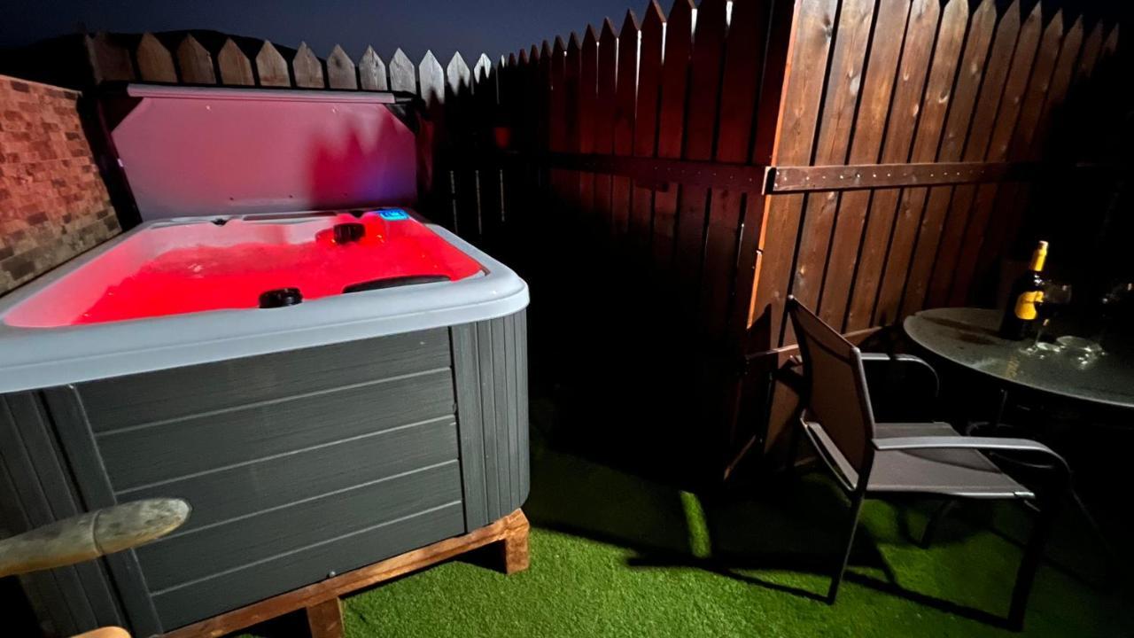 Estudio Agradable, Con Jacuzzi, Terraza Y Barbacoa, Totalmente Independiente Corralejo Exterior photo