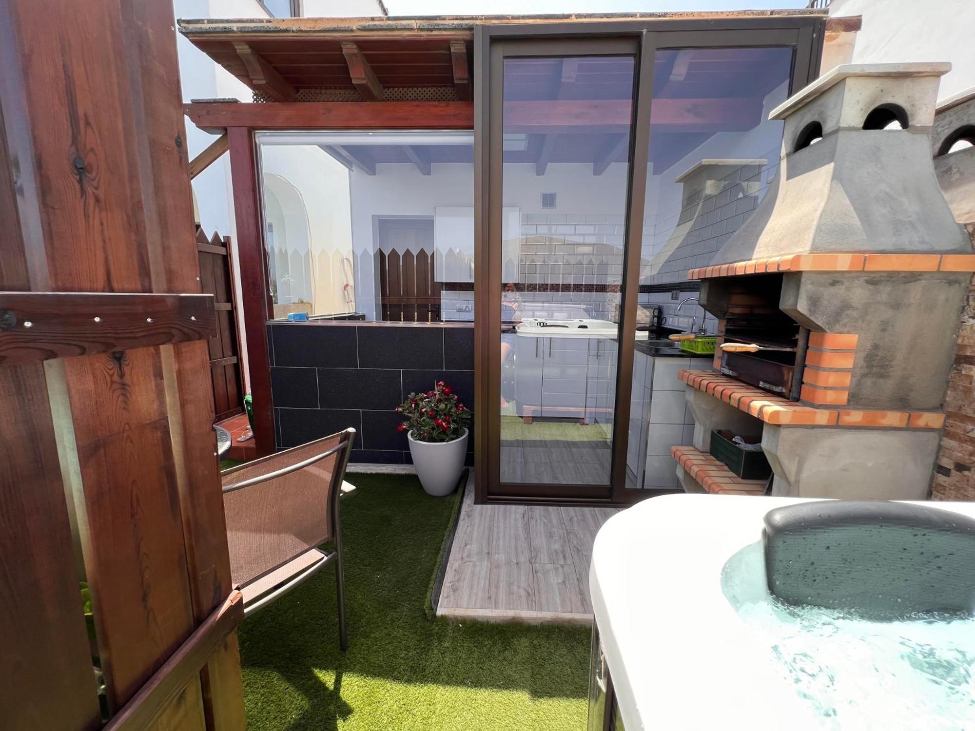 Estudio Agradable, Con Jacuzzi, Terraza Y Barbacoa, Totalmente Independiente Corralejo Exterior photo